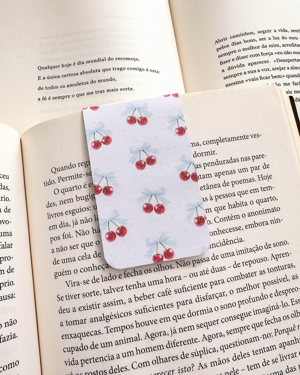 Marcador de Livro Magnético Cerejas
